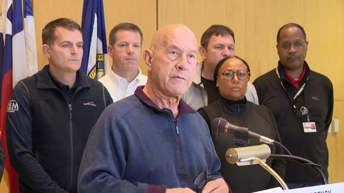 Houston mayor, public safety officials give update on winter storm ...