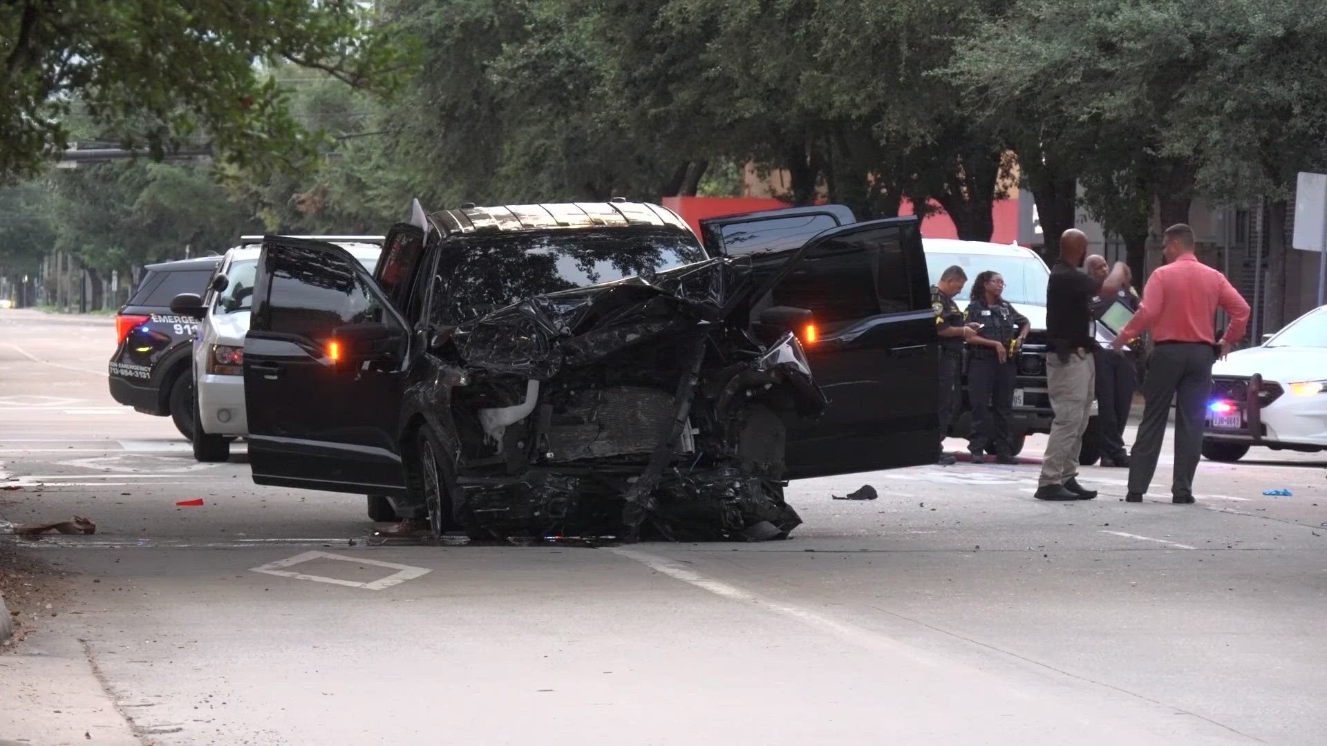 HPD: Suspect runs red lights at high rate of speed before slamming into  Lexus, killing two people