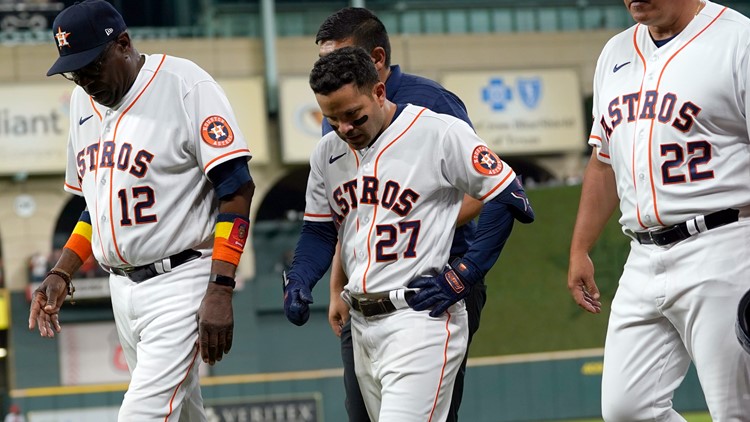 Jose Altuve leaves Astros game with left hamstring strain in 8th inning