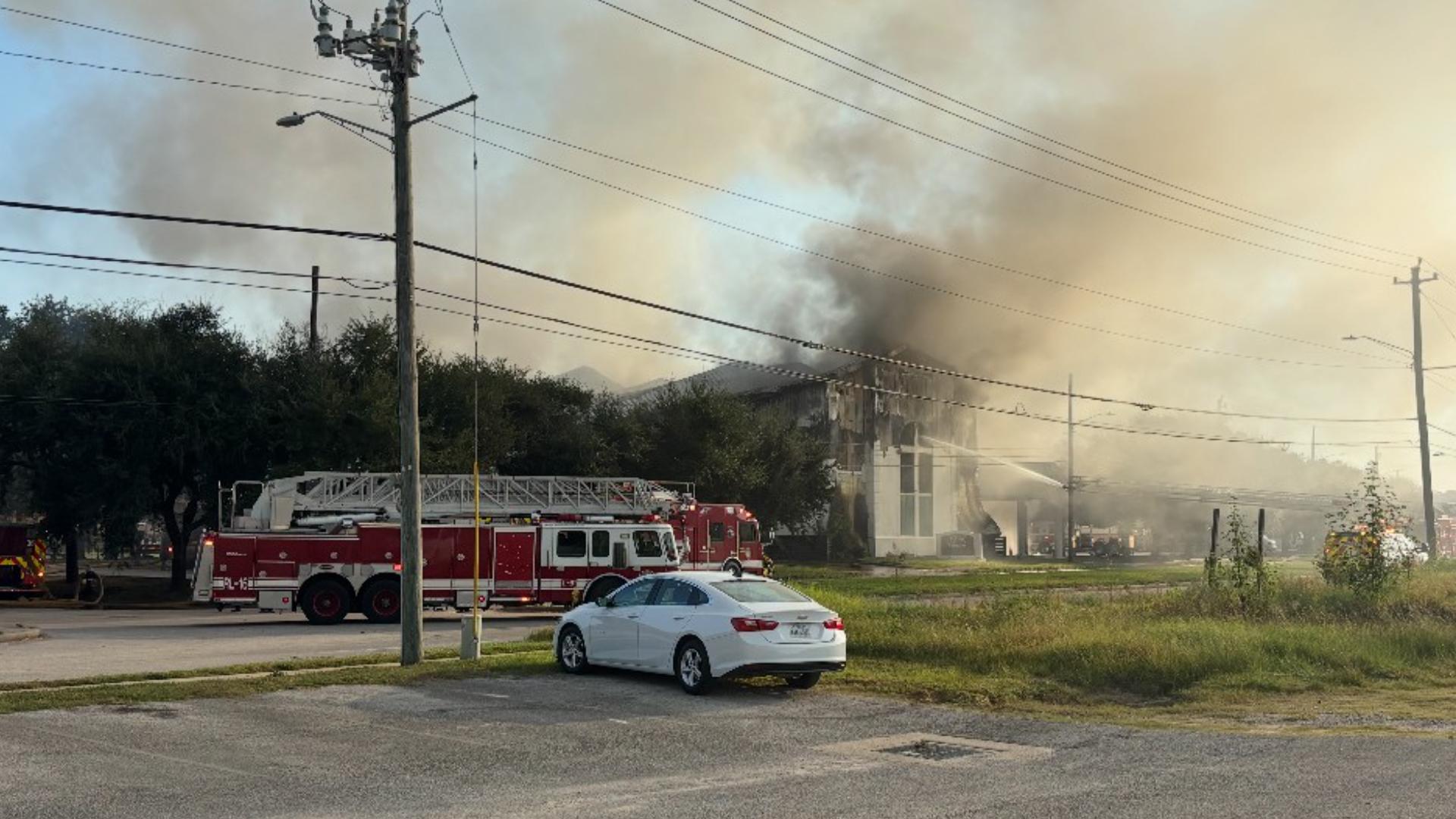 Evacuation orders lifted after Brazoria County gas leak | khou.com