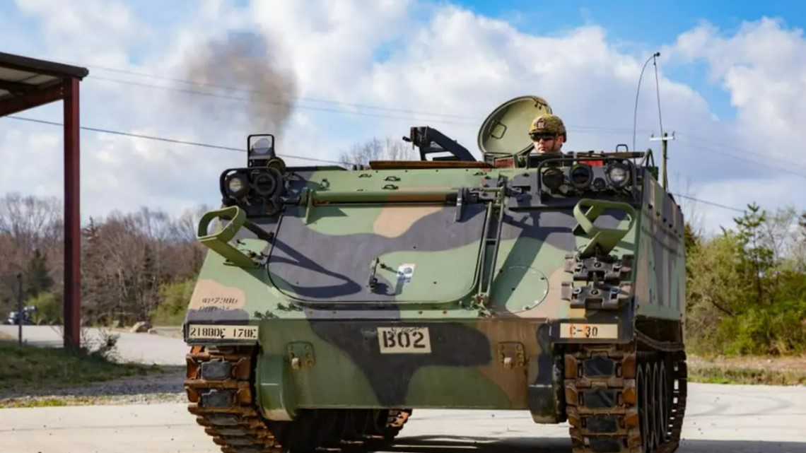 Texas mengirim kendaraan militer mirip tank ke perbatasan Texas-Meksiko