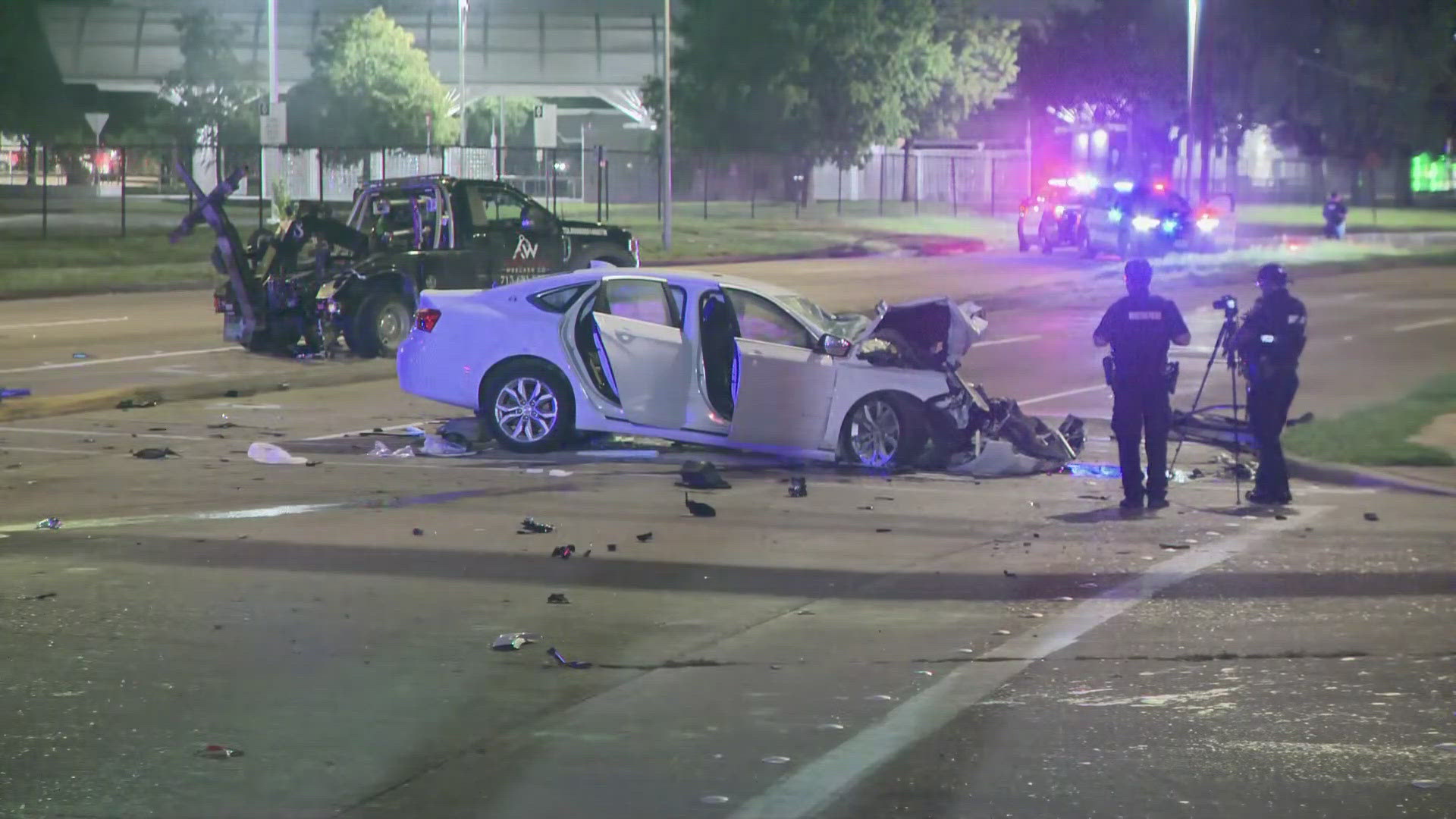 Police are investigating a deadly crash along the Westpark Tollway near South Gessner early Tuesday morning.