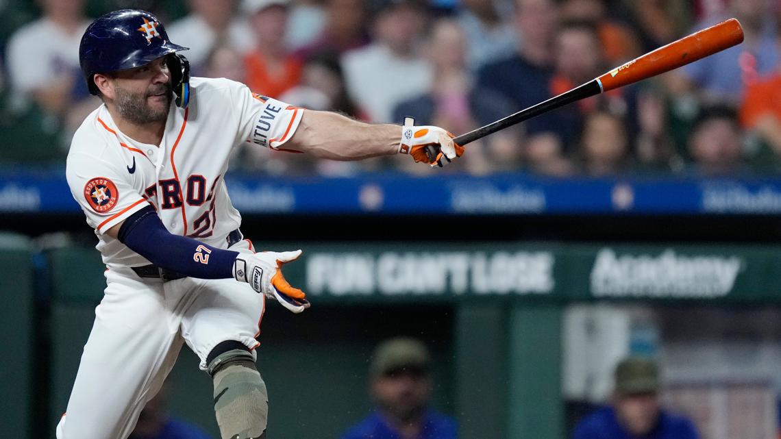 Astros injury woes go on, this time with second baseman Jose Altuve