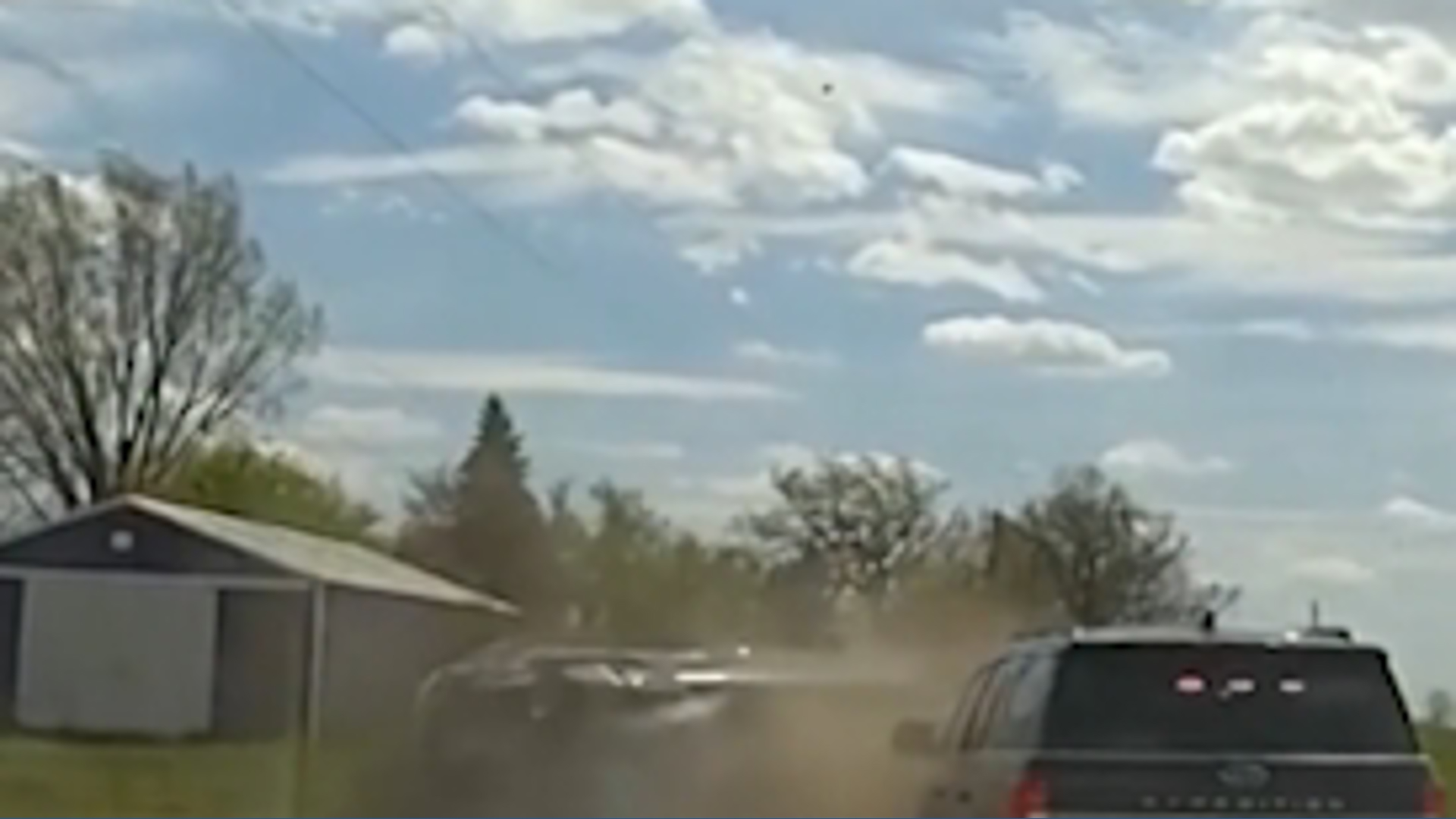 Wisconsin police chase ends in dramatic rollover crash | khou.com