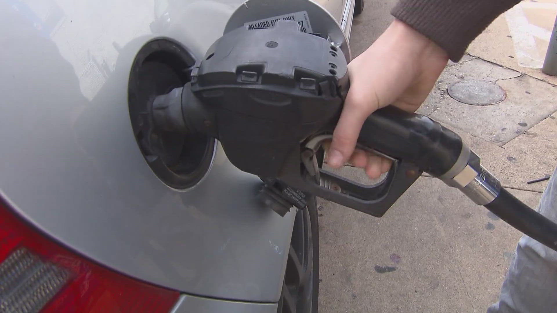 Gas prices expected to be lower in 2025, according to Gas Buddy | khou.com