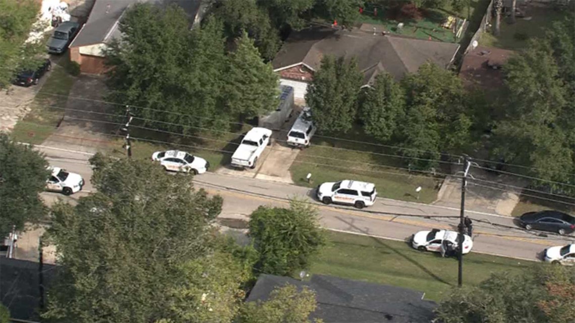 Child, 3, dies after shooting himself in northwest Harris County | khou.com