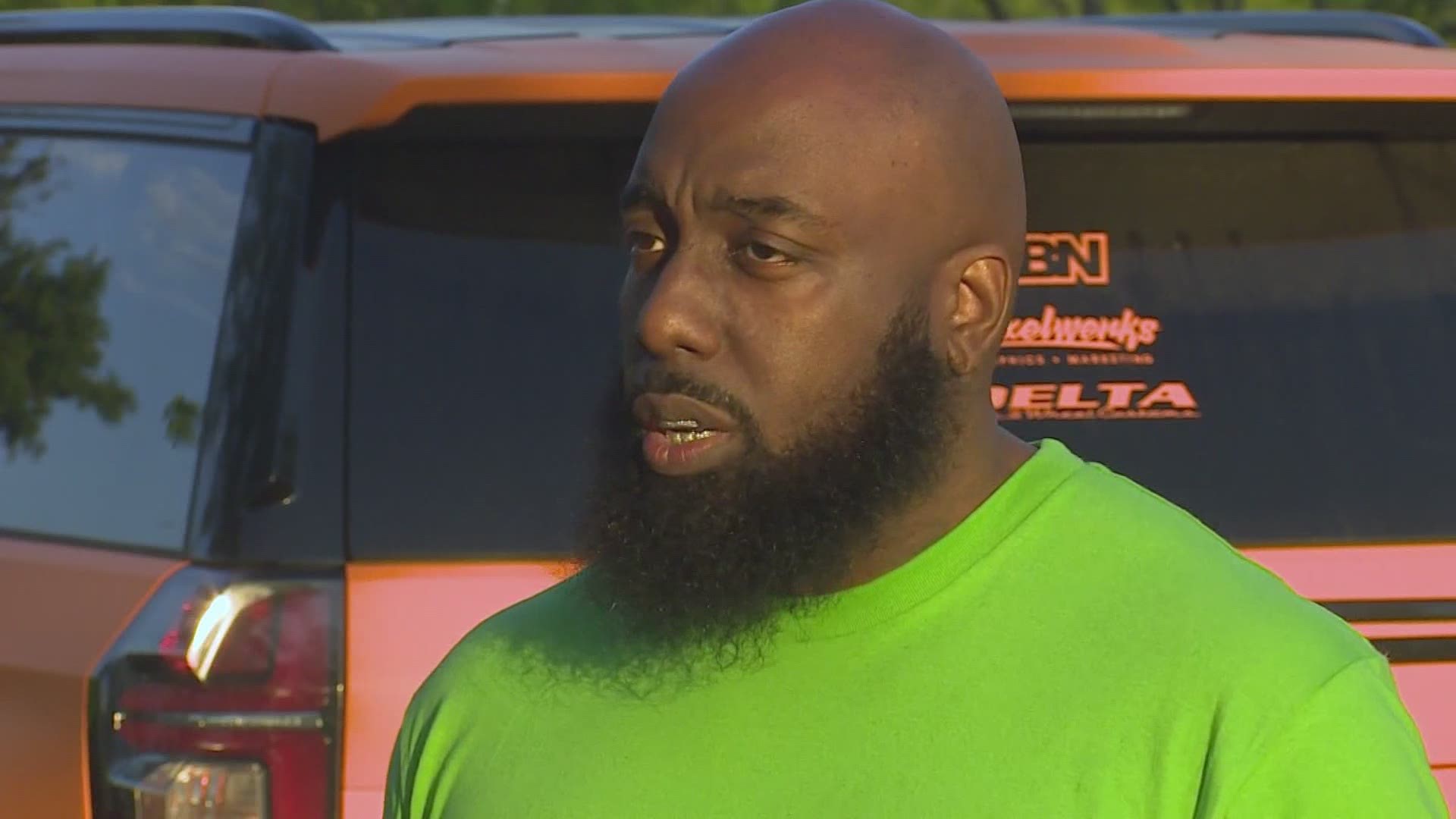 Man families are struggling during the pandemic and Houston rapper Trae tha Truth is going above and beyond to help.