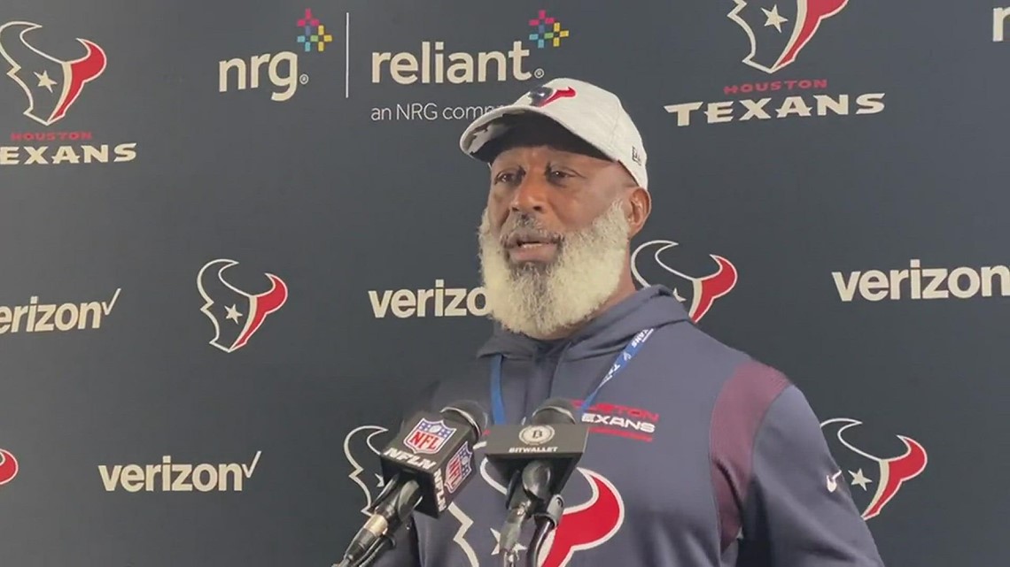 Texans coach Lovie Smith talks about making a change at quarterback