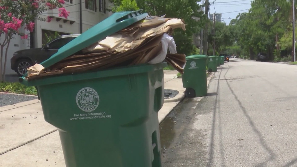 Houston approves buying more than 30 new trucks to pick up trash and ...