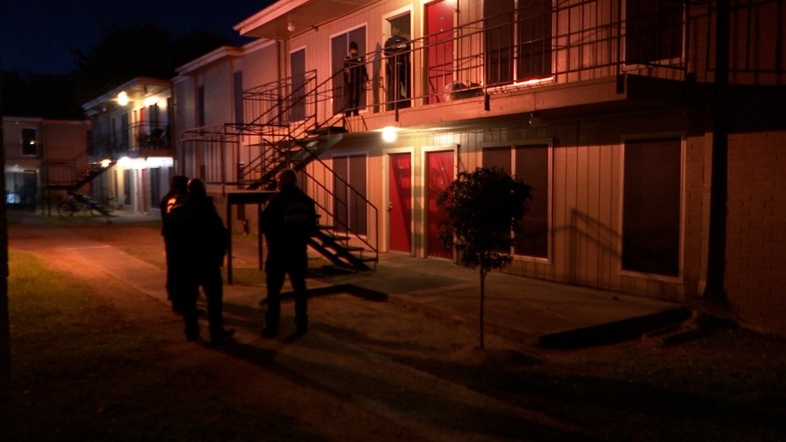 Anak berusia 7 tahun tertembak di kaki di kompleks apartemen barat daya Houston