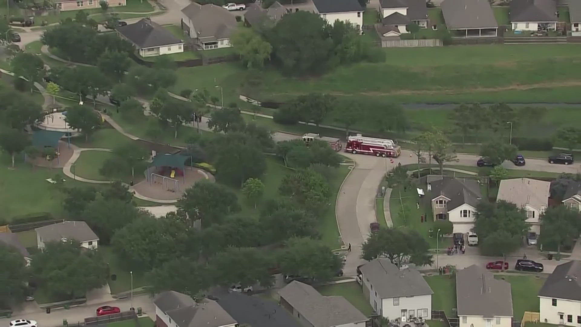 Teen killed, another hurt in southeast Houston drive-by | khou.com