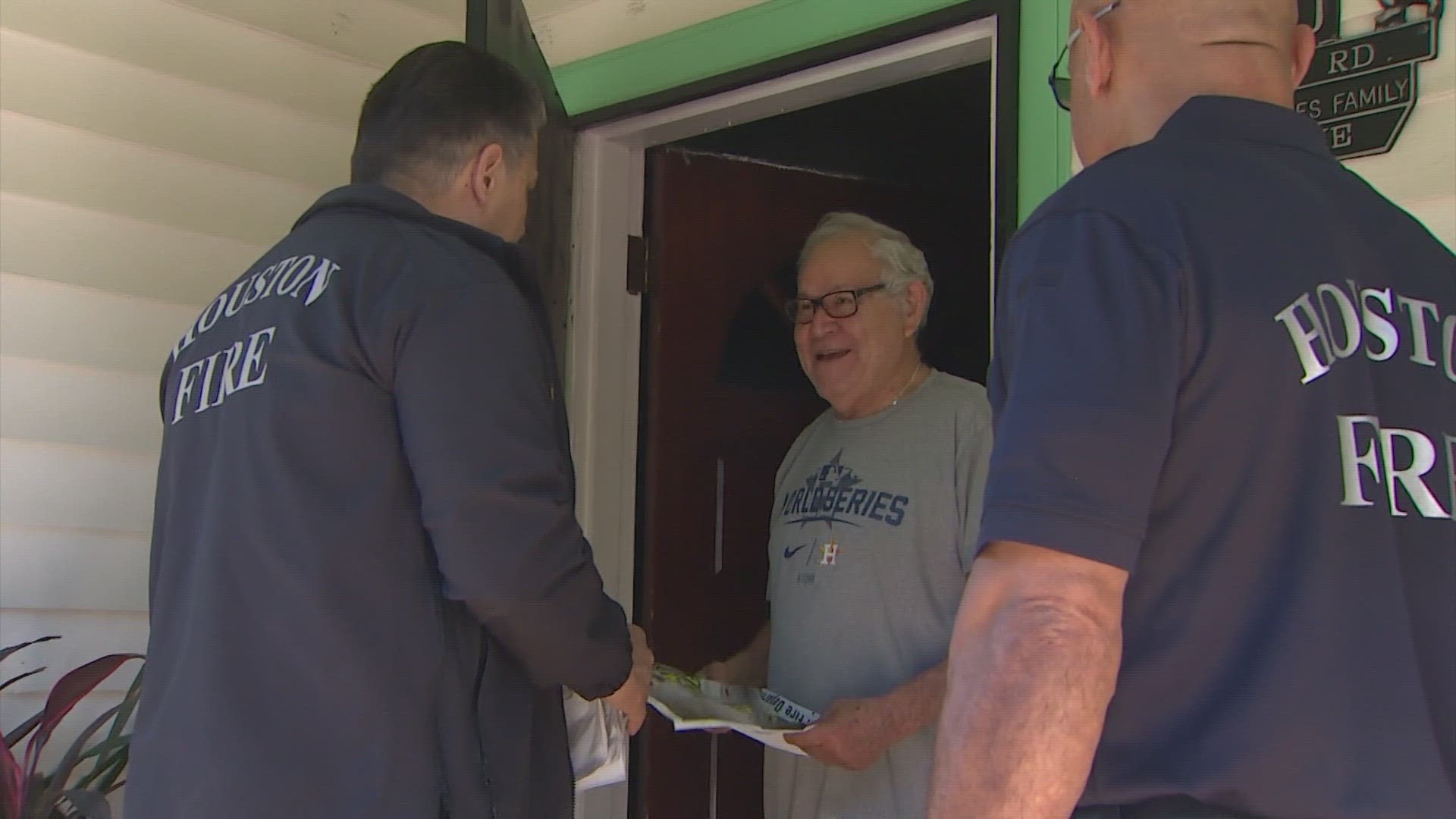 Firefighters install free smoke detectors for north Houston residents  following deadly fire