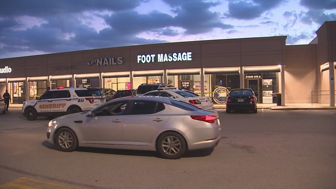 1 injured, 2 wanted in shooting at nail salon near Katy Freeway