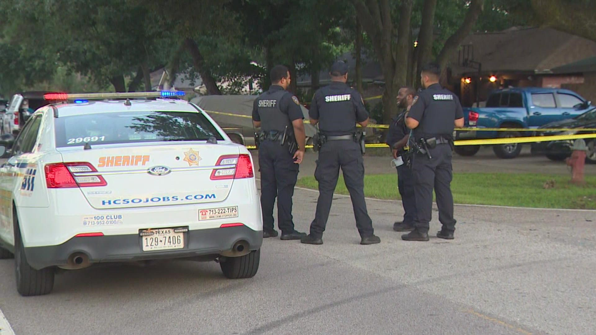 A man was shot to death early Tuesday in northwest Harris County.