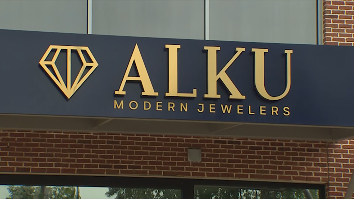 Pemilik toko perhiasan Katy dihukum dalam skema penipuan kawat