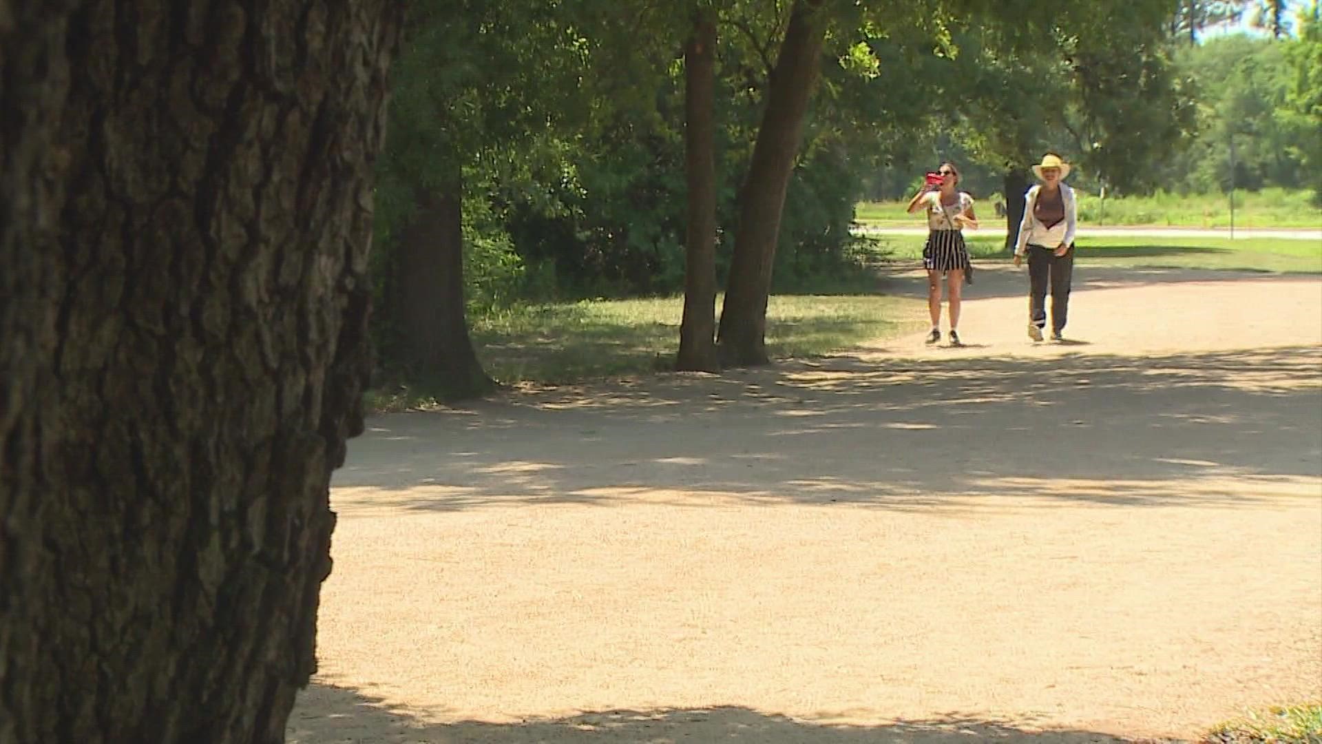 The Houston area is looking at the potential of three straight days of 100-degree temperatures this weekend, the highest they’ve been since August 2020.