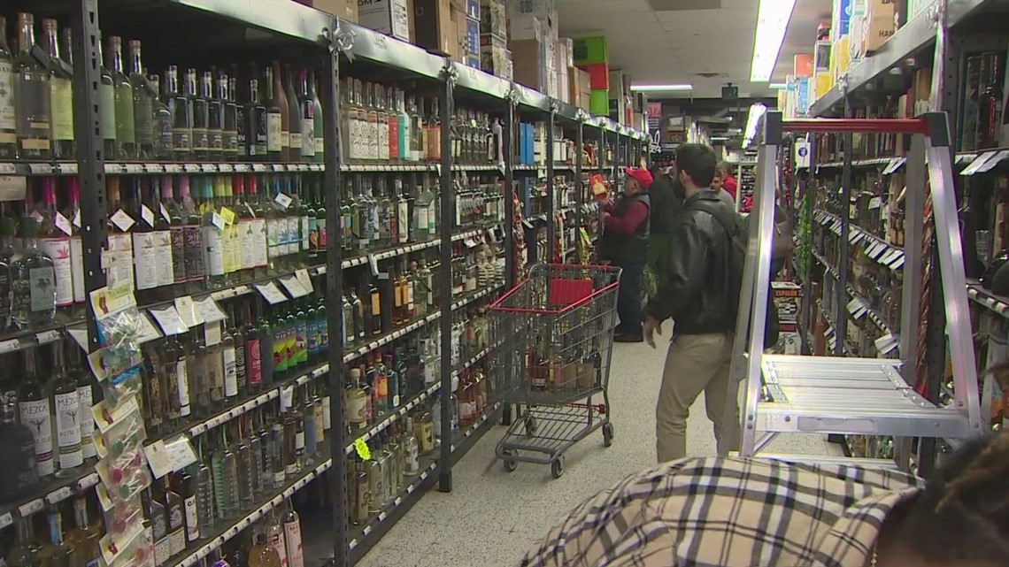 Texas liquor stores closing for 61 consecutive hours during New Year's