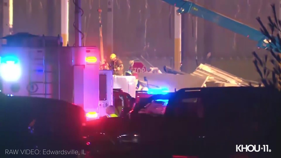 Deadly Midwest storms Raw video of Amazon facility roof collapse
