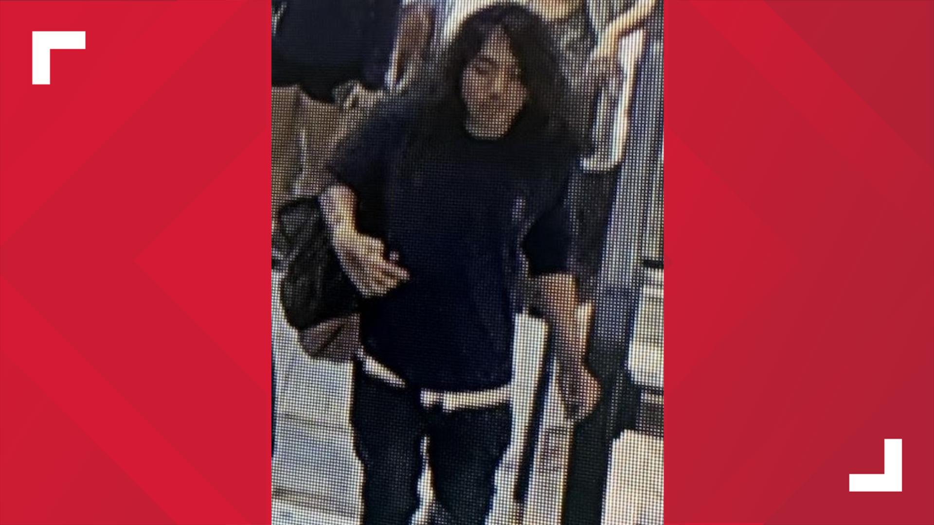 Deerbrook Mall evacuated over bomb threat, Humble police say | khou.com