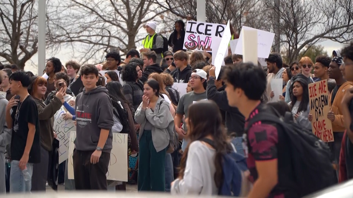 Gov. Abbott draws walkout battle line: 'No more protests during school hours'