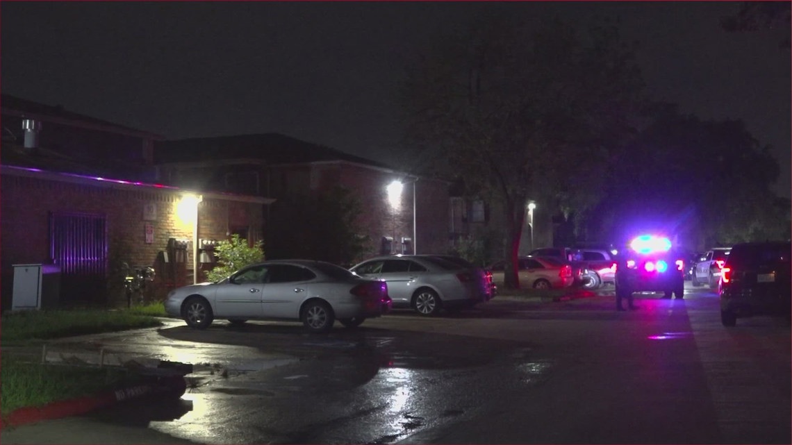 Suspect shot in head multiple times during apparent home invasion in ...