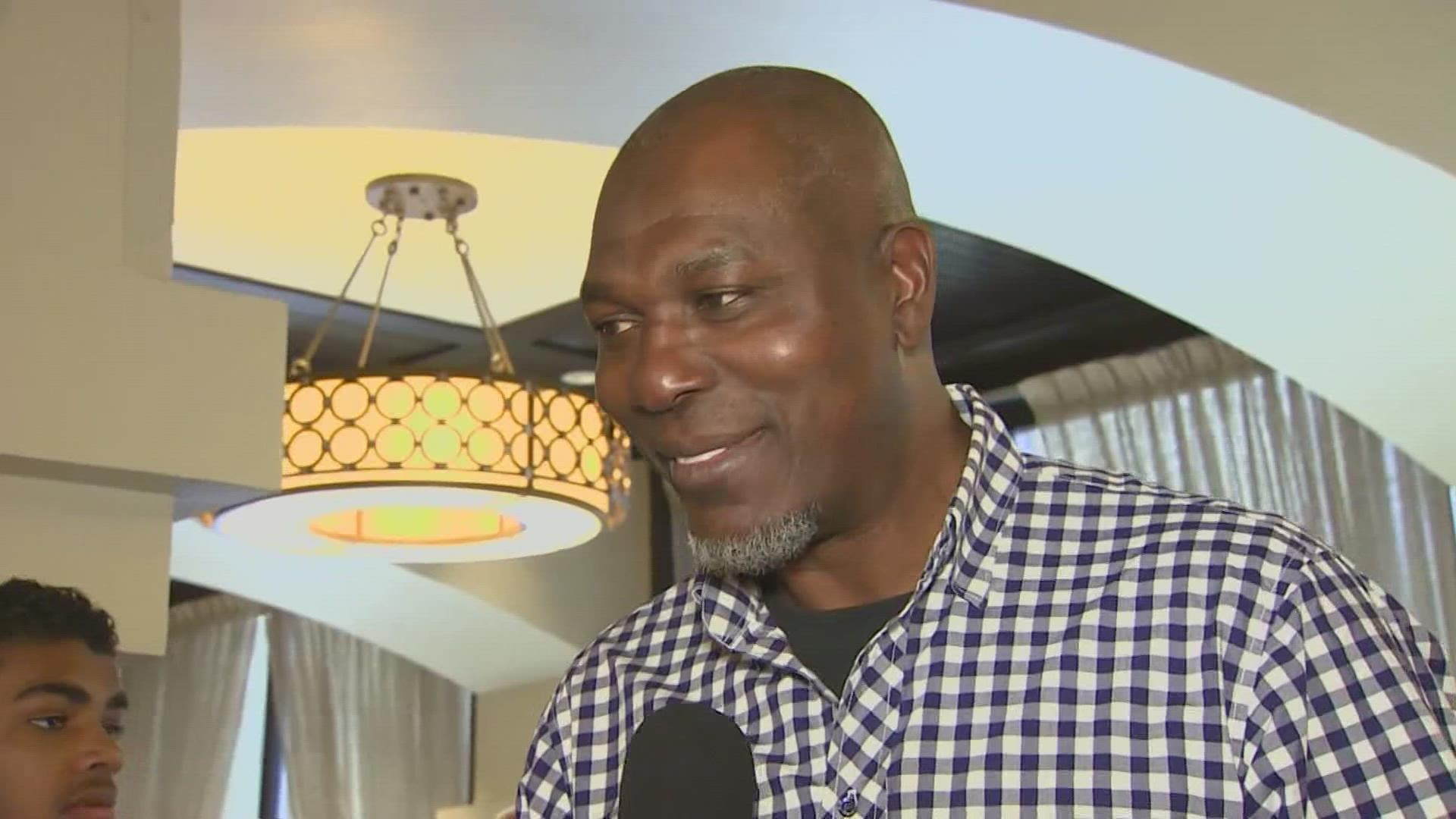 Olajuwon was part of the Cougars' legendary Phi Slama Jama team back in the 80s, and he feels good about the 2022 team's chances in the Sweet 16.