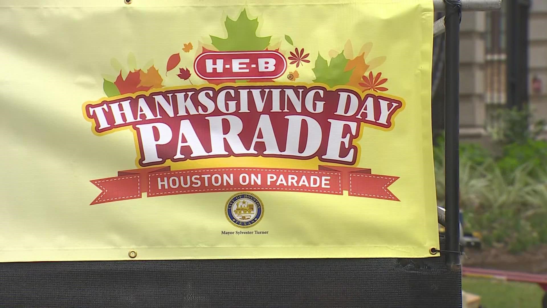 Organizers hope the 72nd Annual H-E-B Thanksgiving Day Parade will be saved from the rain, but the show’s producer told KHOU 11 News they have contingency plans.