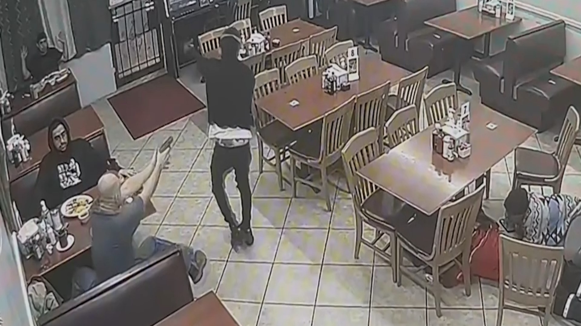 Raw Video Customer At Taqueria Shoots Robber As He Was Leaving