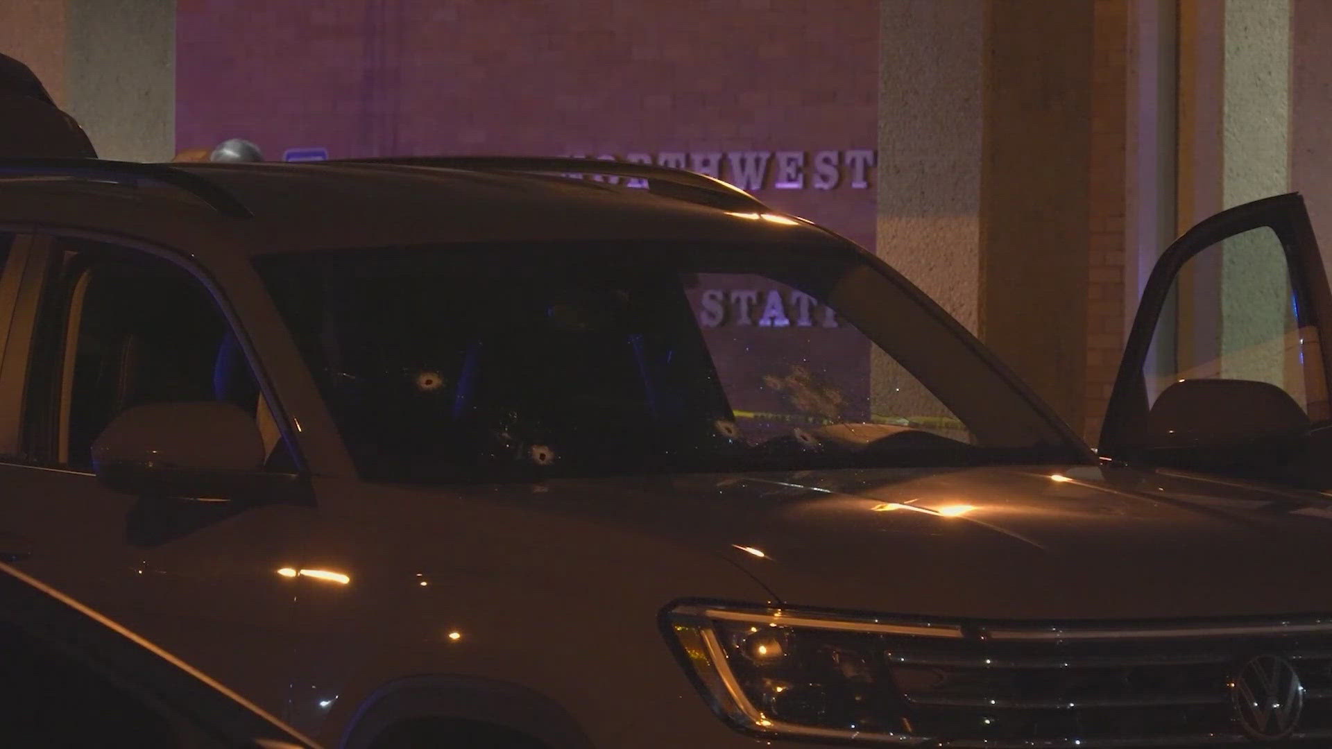 Off-duty HPD officer injured in road-rage shooting while driving to ...