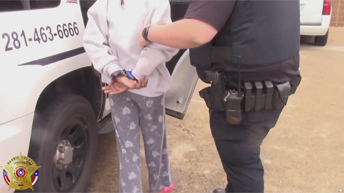 Teen arrested, accused of threatening to shoot up Katy school - Vimarsana News