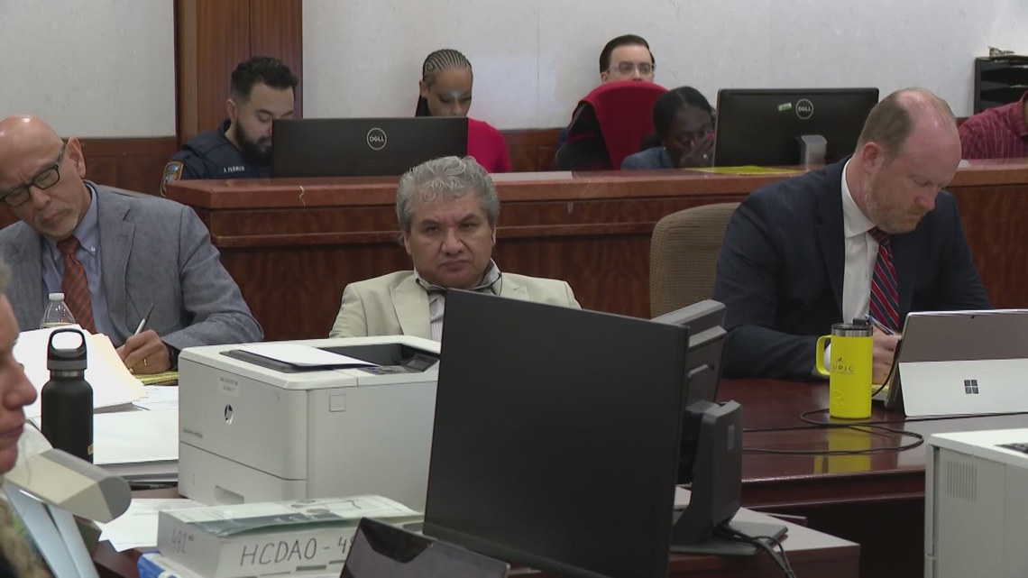 Trial begins for man accused of killing Harris County deputy constable ...