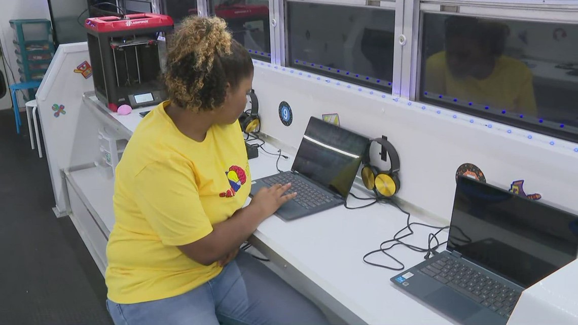 Houston educator creates mobile learning lab