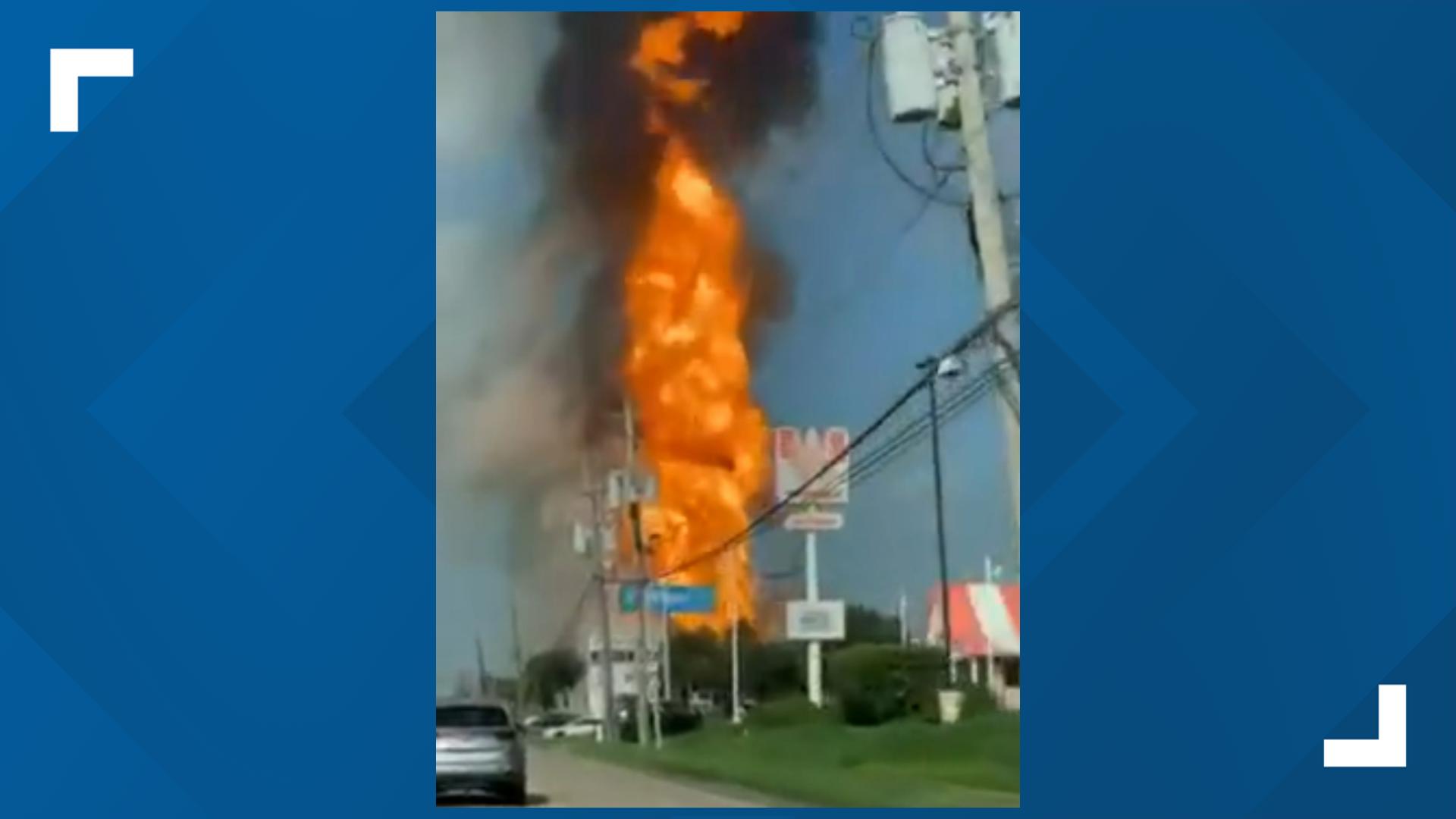 Deer Park pipeline fire viewer video | Houston news | khou.com