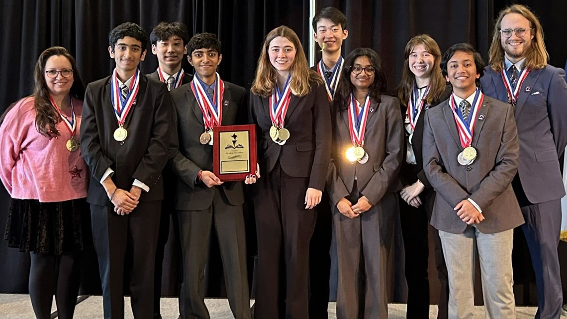 Dulles Academic Decathlon wins Texas title, heads to nationals