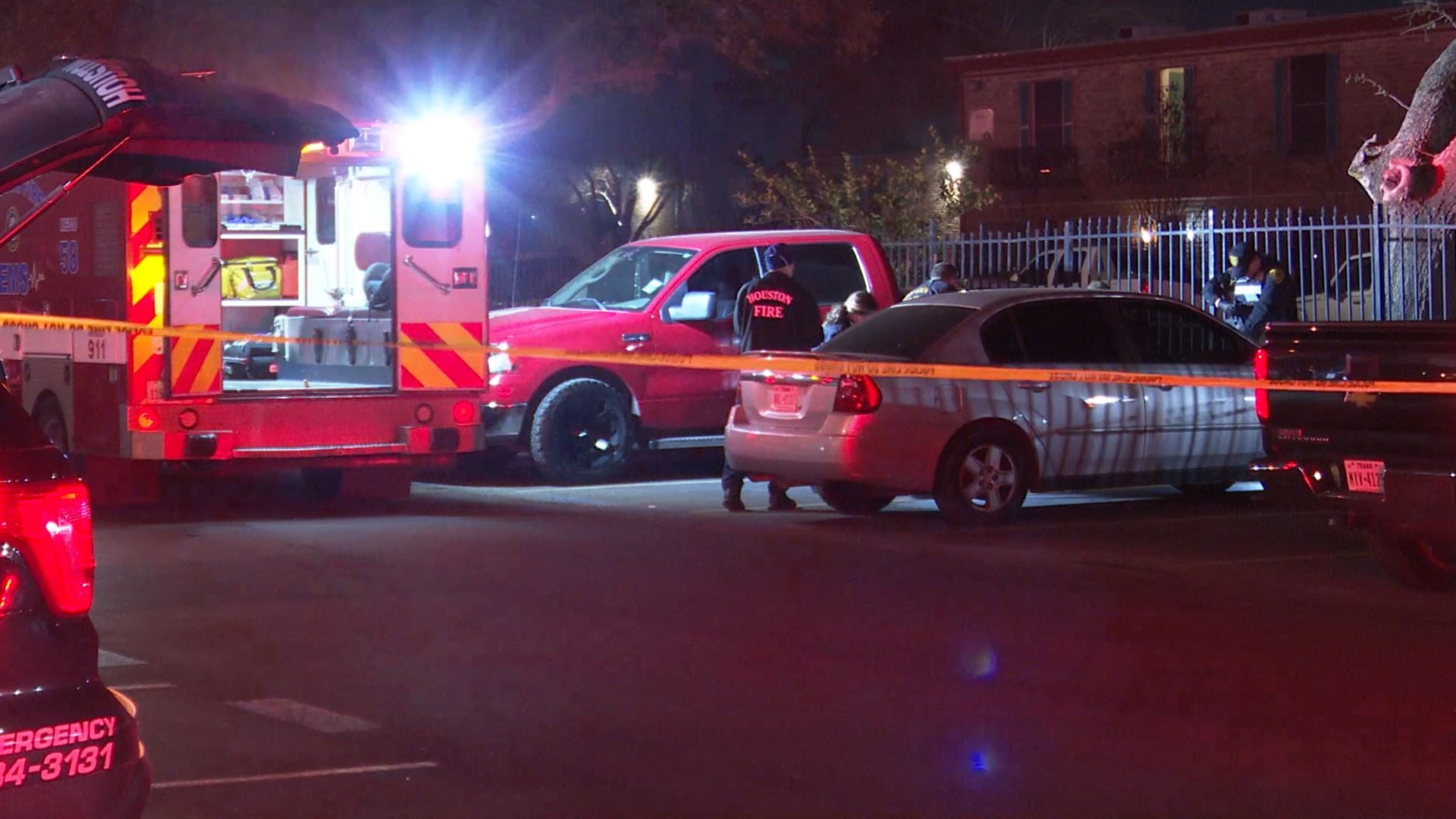 Man shot, killed in parking lot in Houston's northside | khou.com