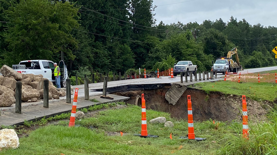 Montgomery County, Texas road washes out in heavy rain | khou.com