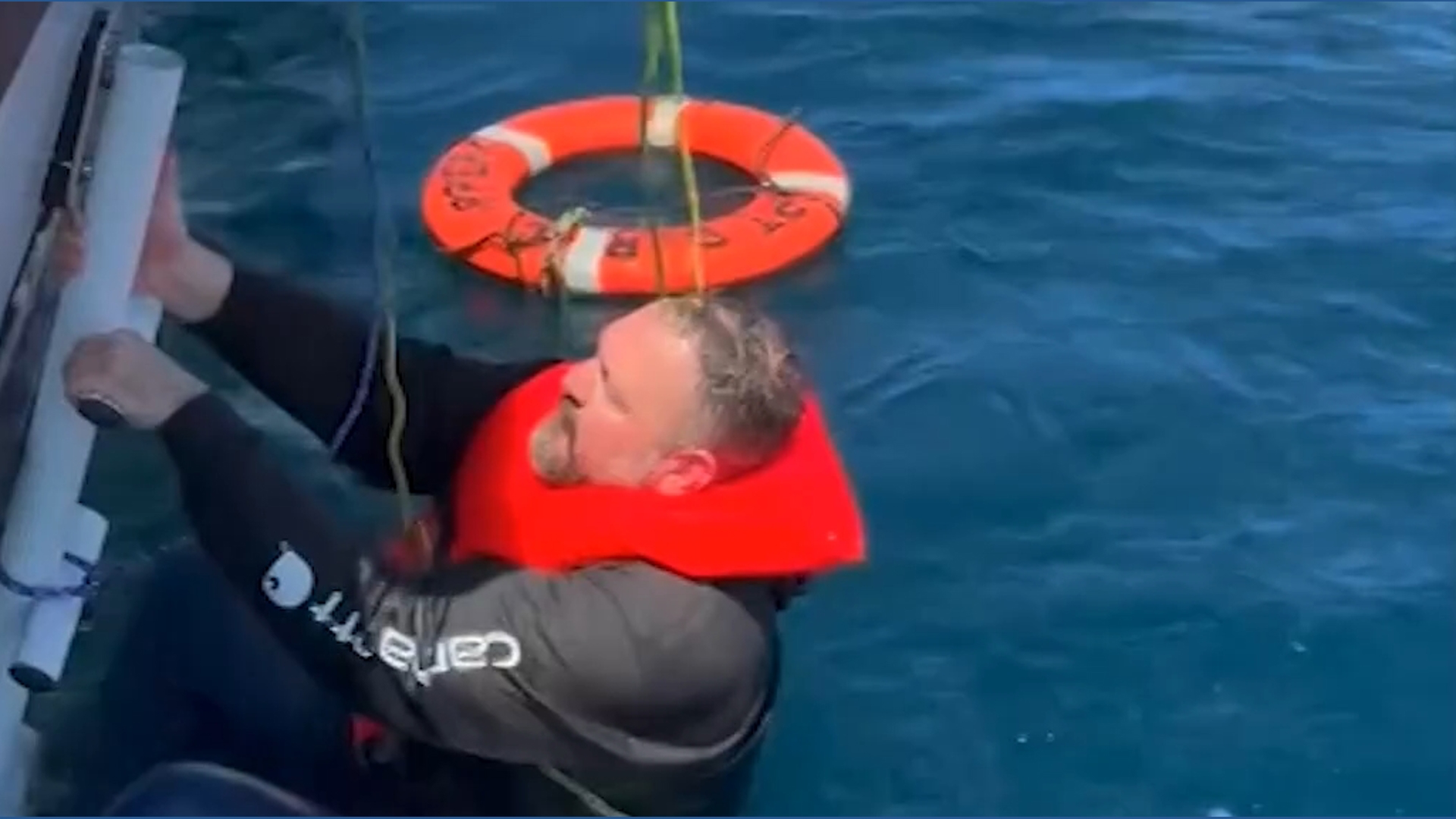 Whale watching crew rescues 2 after boat capsizes off California | khou.com