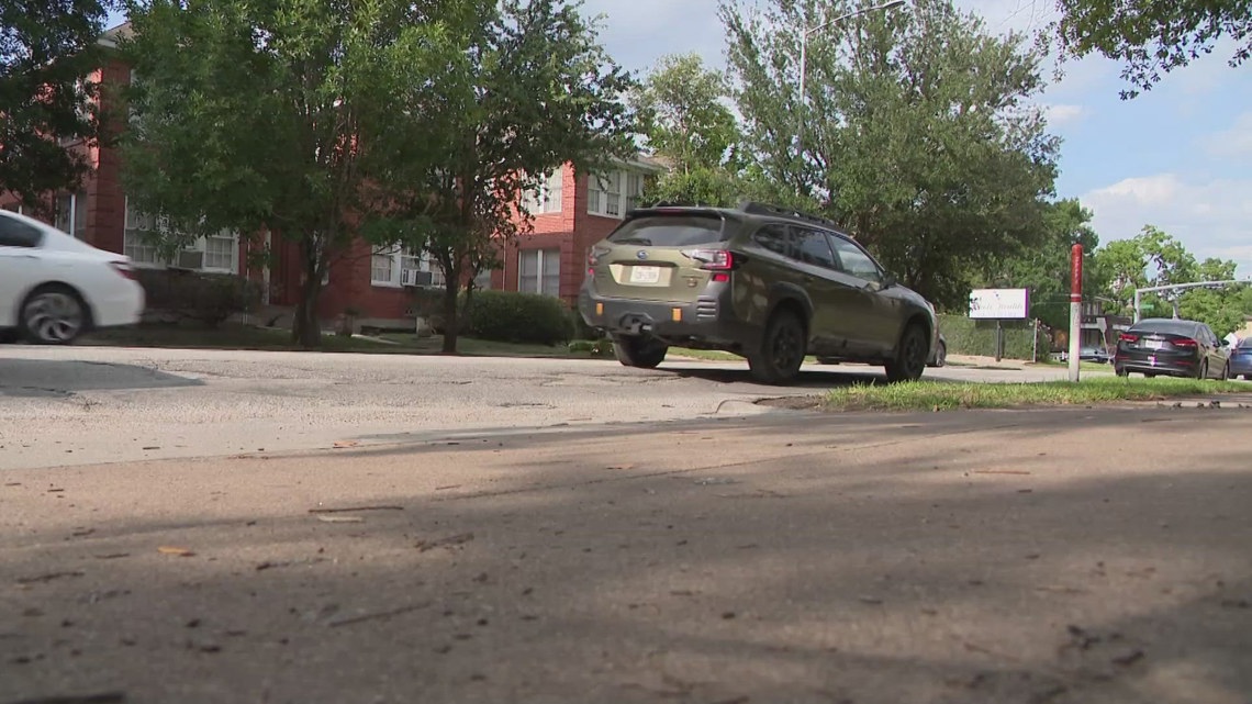 Montrose residents discuss priorities for West Alabama redesign | khou.com