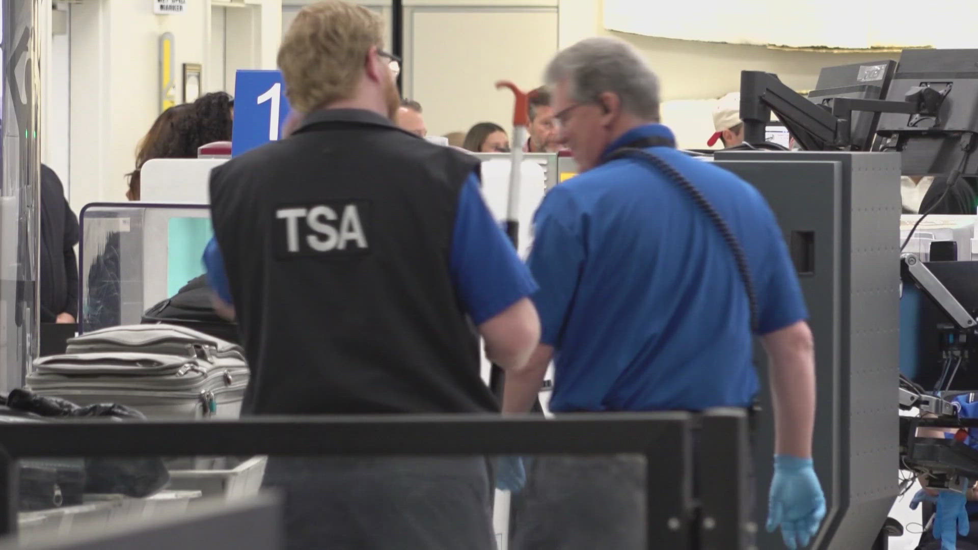 Partial government shutdown sparks frustrations for spring break flyers ...