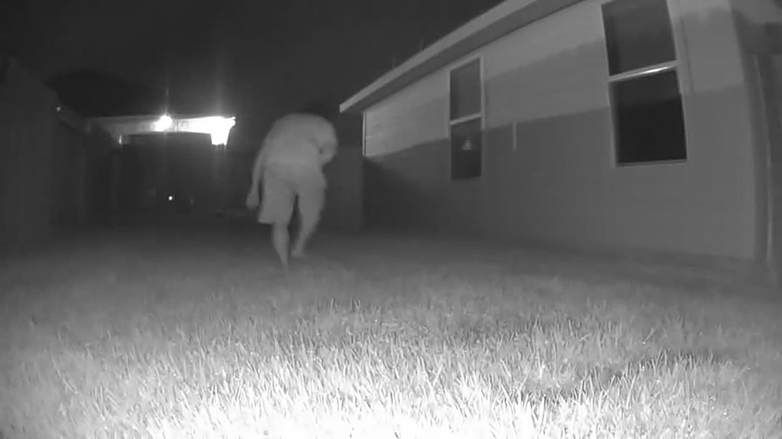 Katy mom says neighbor arrested after she caught him peeping into her bedroom window | khou.com
