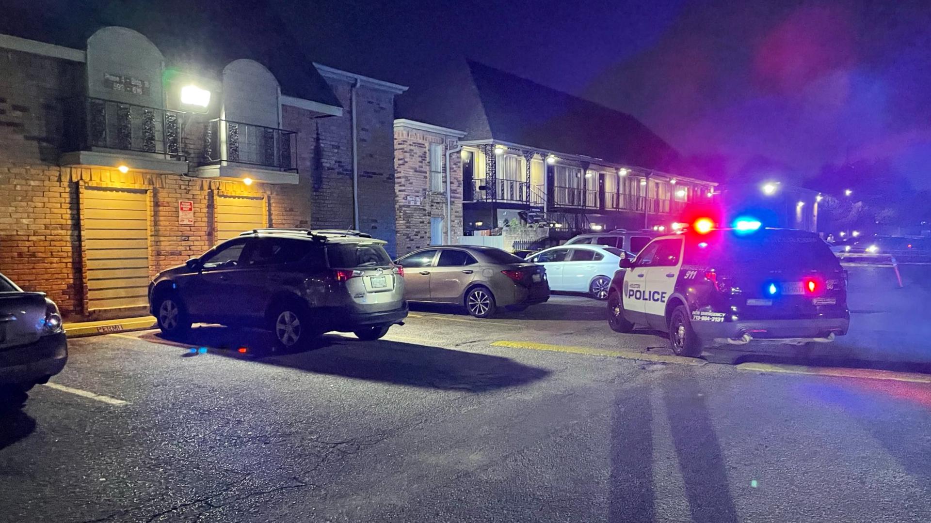 Man stabbed during robbery in southwest Houston, police say | khou.com