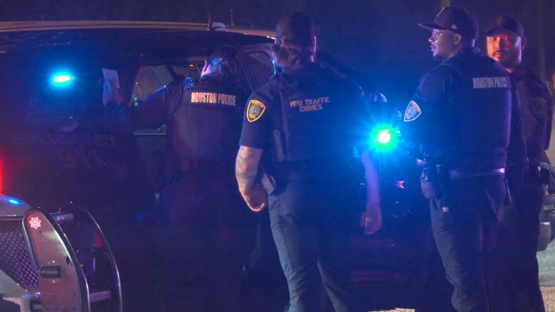 2 in custody after chase, crash on North Freeway near Beltway 8 | khou.com