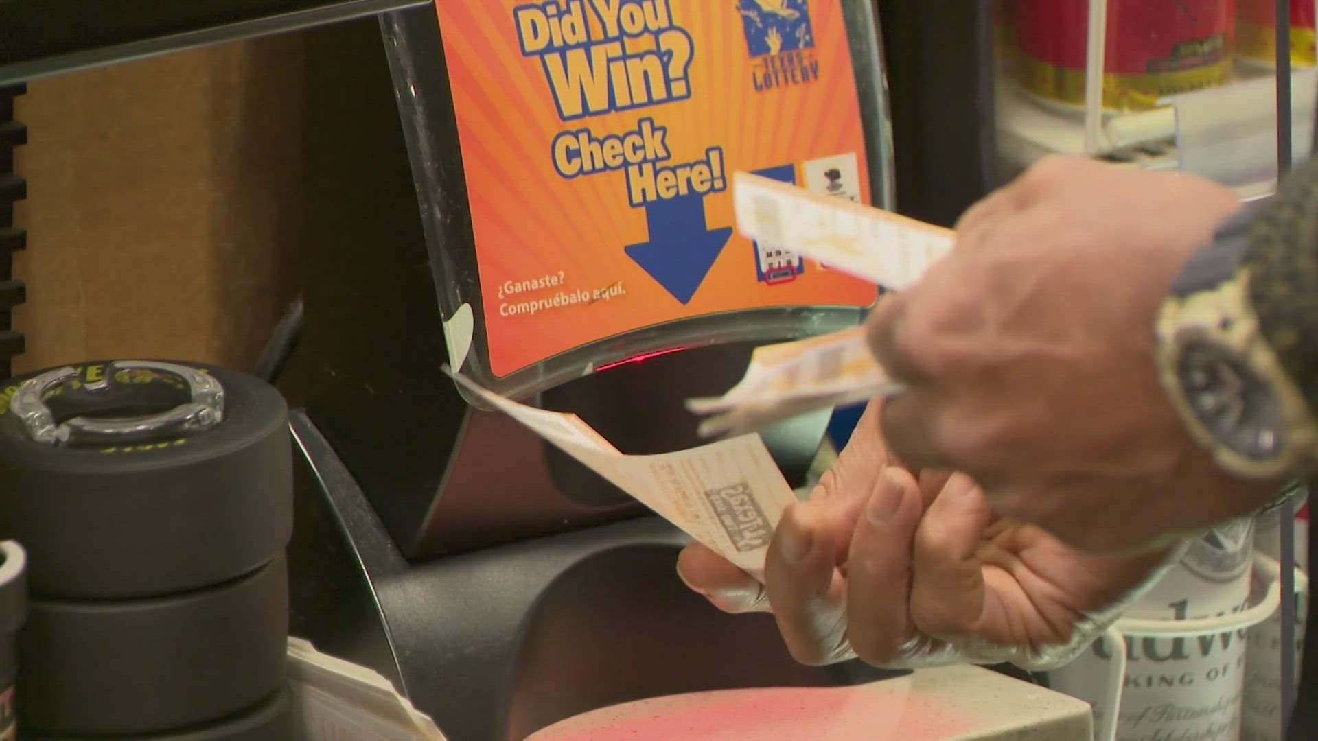 The Sugar Land convenience store where a winning Mega Millions ticket was sold saw additional customers trying their luck.