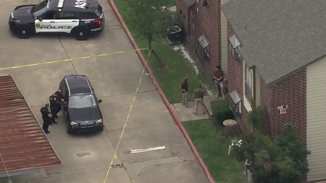 Houston police arrest suspect in deadly gas station shooting | khou.com