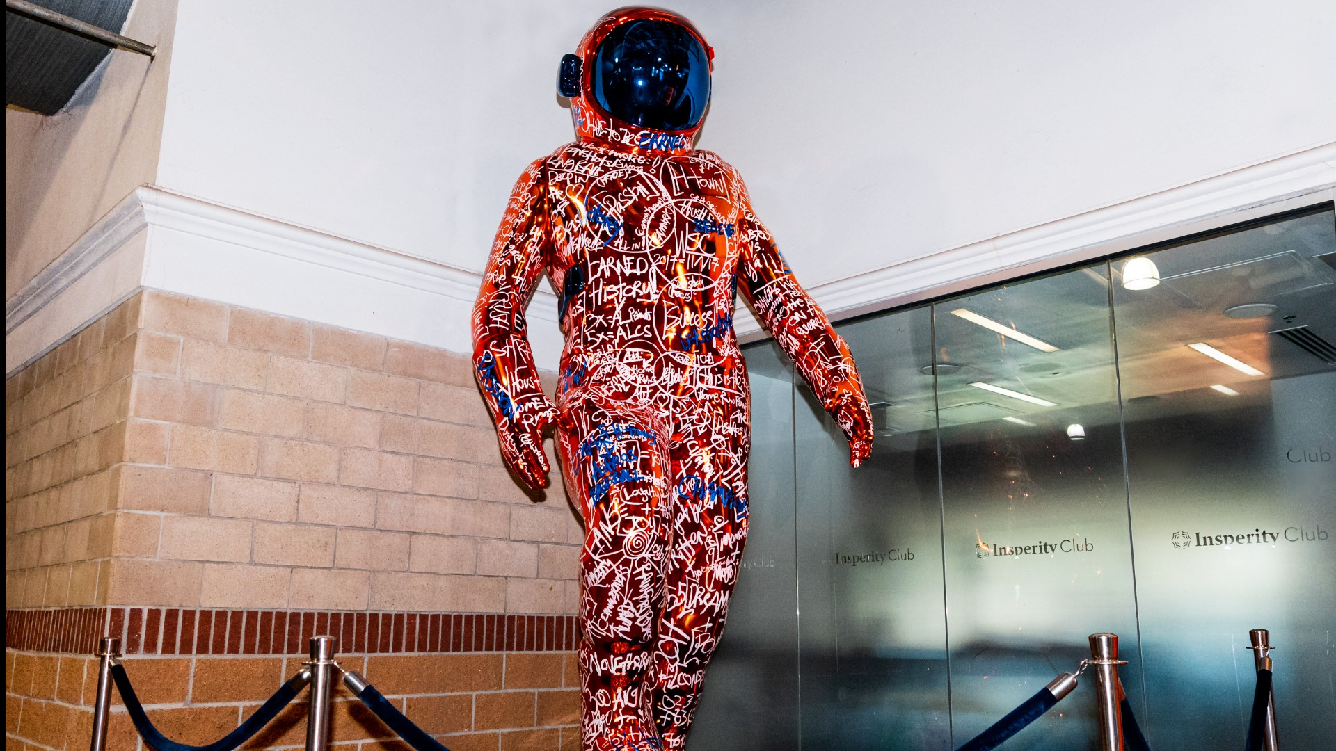 Houston Astros unveil out-of-this-world spaceman sculpture | khou.com