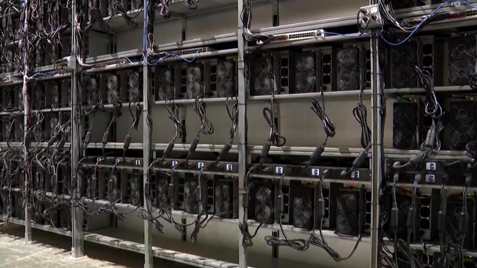 Harris County takes steps to regulate data centers amid concerns over electricity costs