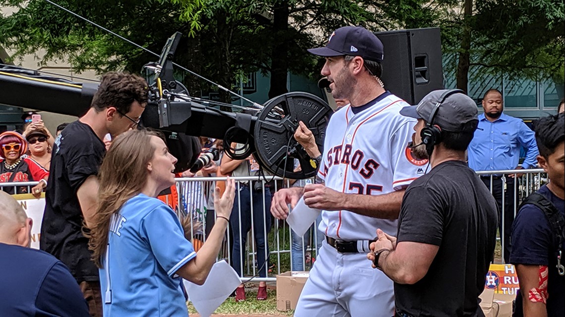 Ellen Says, 'Let's Talk, Astros Fans!