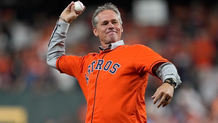 Craig Biggio does first pitch, Andre Johnson calls 'Play Ball