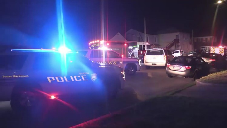4 dead, including 2 children, after crash involving golf cart in Galveston, police say