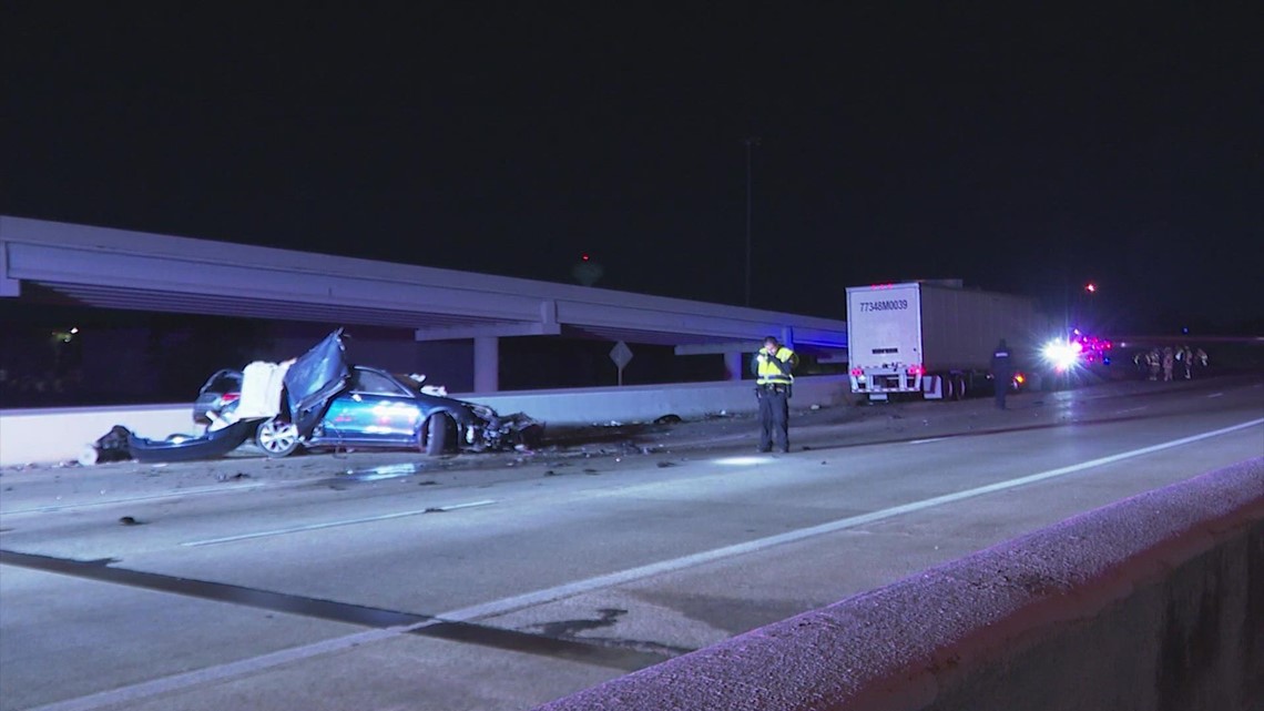 Deadly Crash Involving Usps Big Rig On Beltway 8 At Highway 290